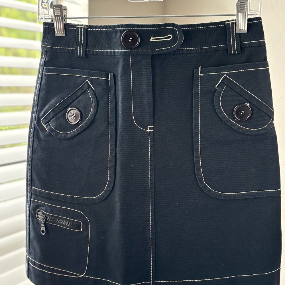 Black Contrast-Stitch Midi Skirt with Utility Pockets